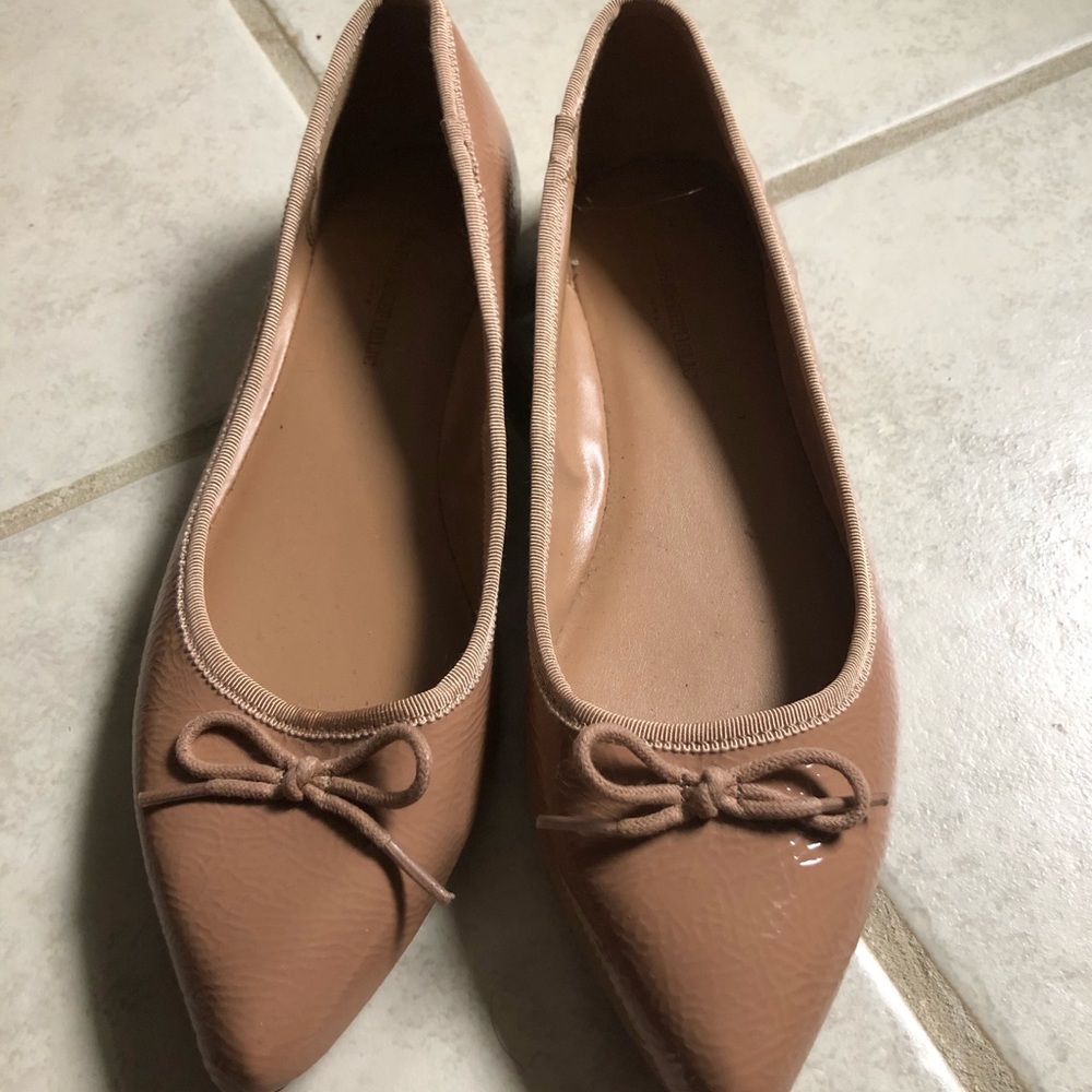 Nude Flats